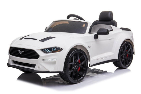 Ford Mustang GT Drift SX2038 Batterieauto in Weiß – High-Speed Abenteuer für Kinder - kidsdrive.net - Rideonkidcar - Elektroauto für Kinder - Geschenkidee - Kinderfahrzeug